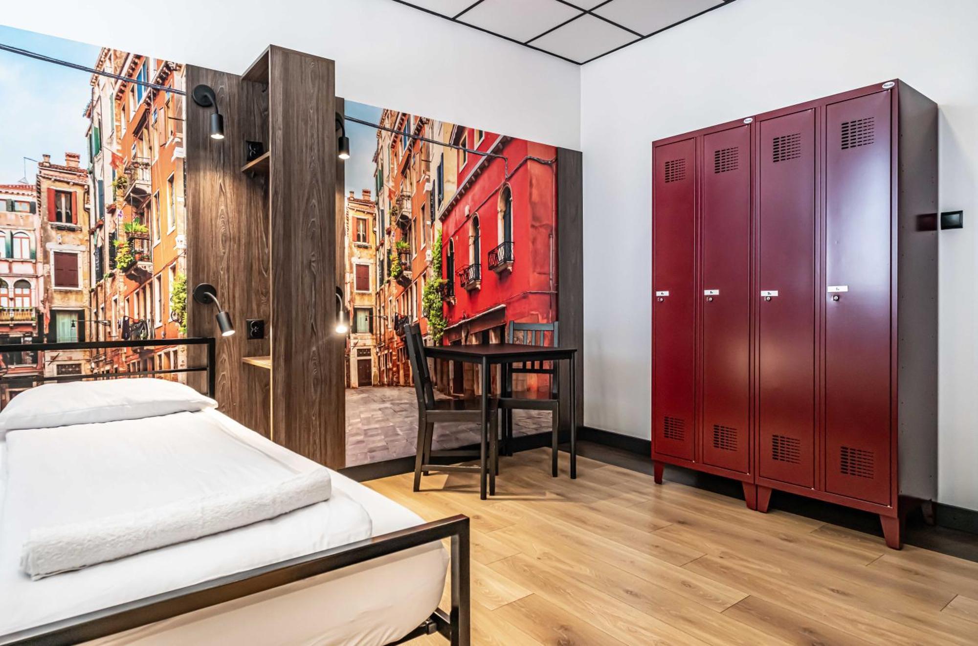 Vola Hostel Varşova Dış mekan fotoğraf